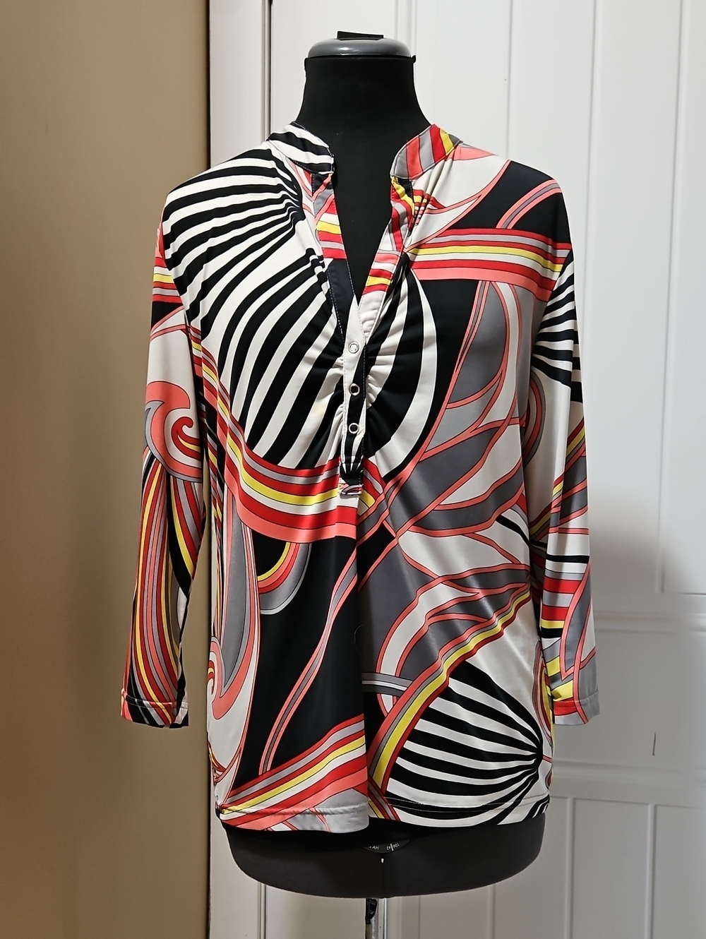 Current 70s Inspired Psychedelic Print Shirred Blouse est Large